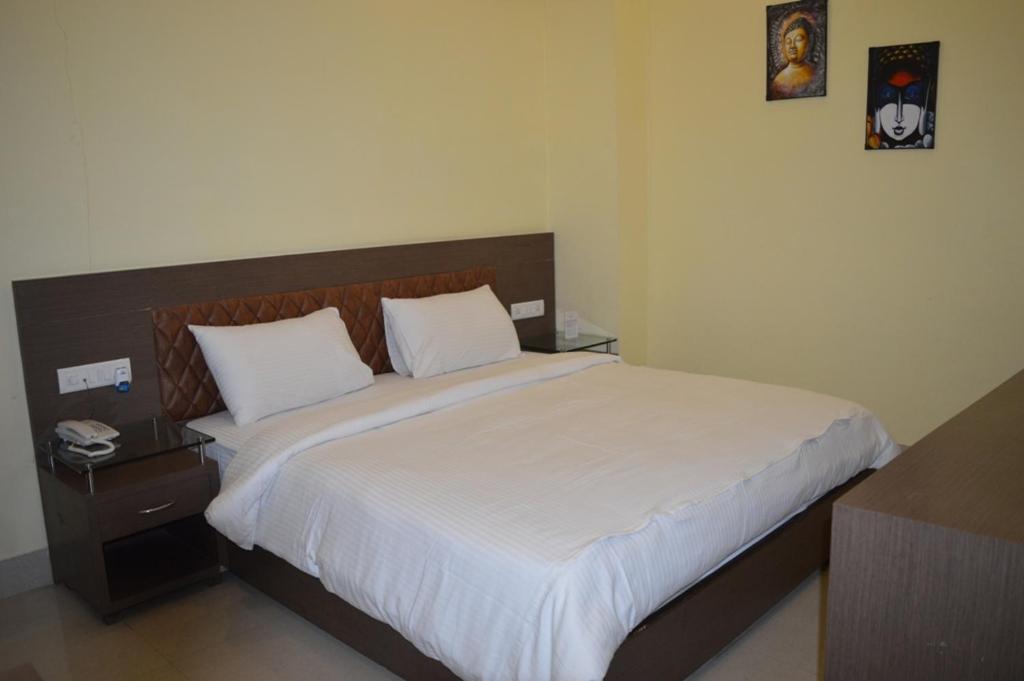 Hotel Sravasti Residency Katra  Εξωτερικό φωτογραφία